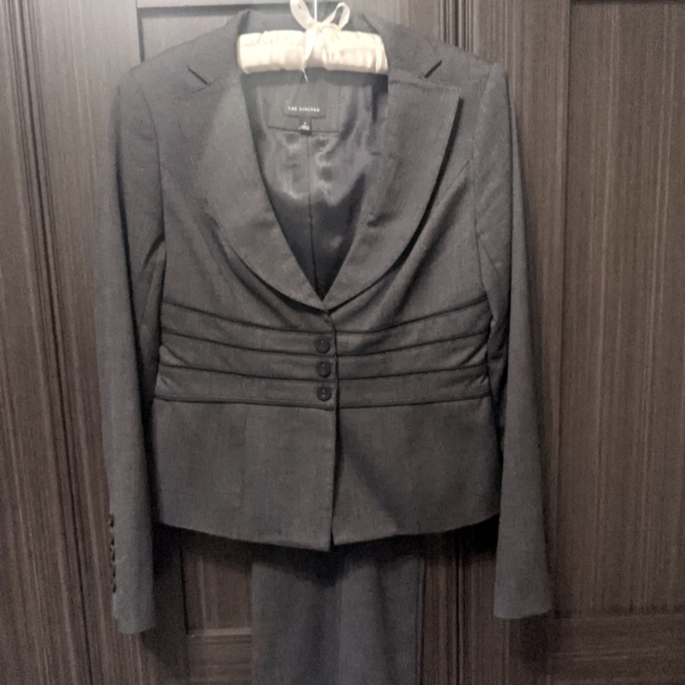 Limited black button women's suit